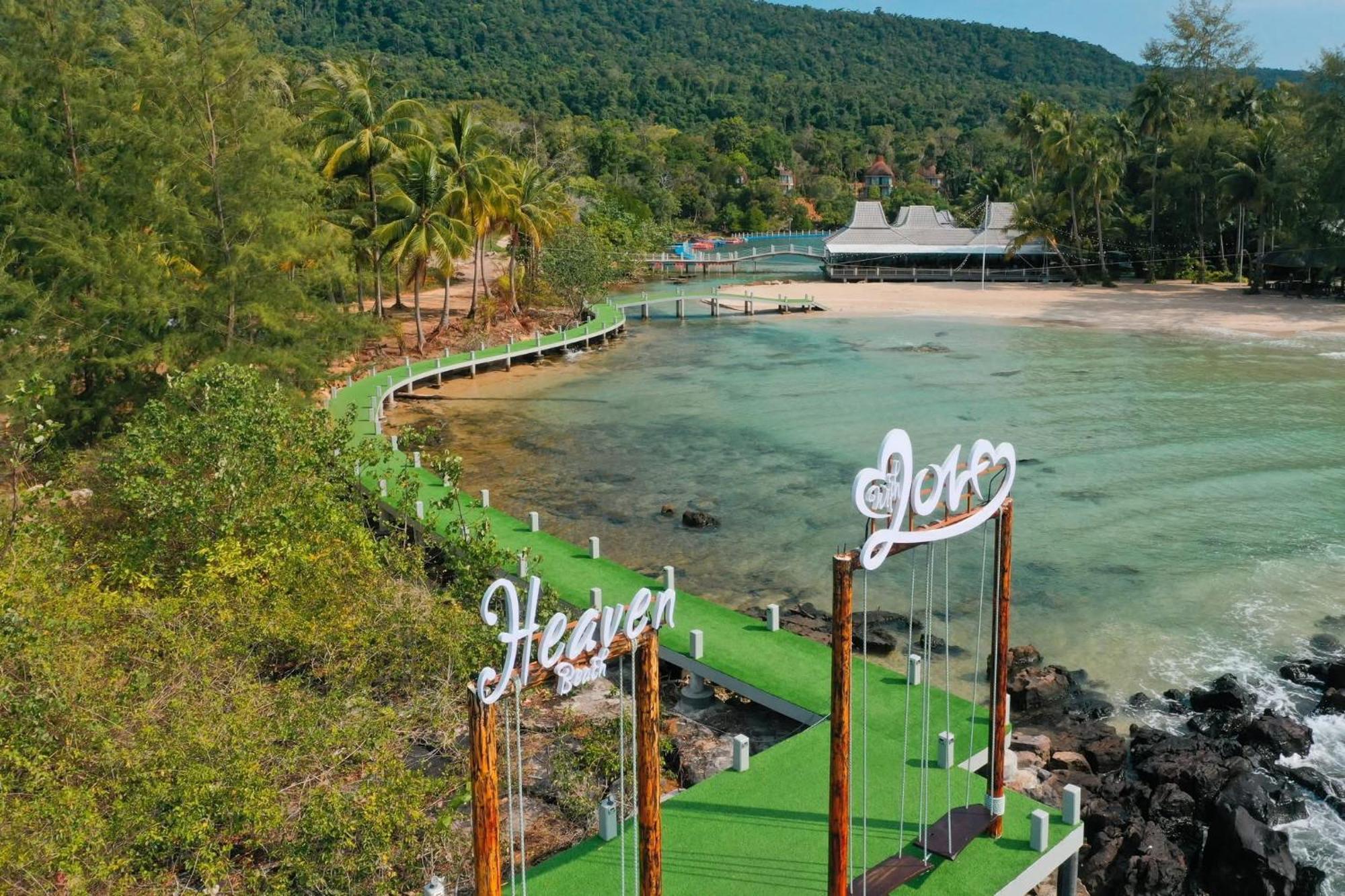 Mafiya Resort Thansour beach Exterior photo